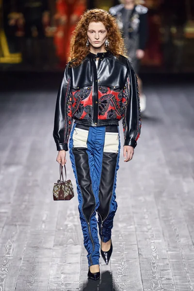Look 42